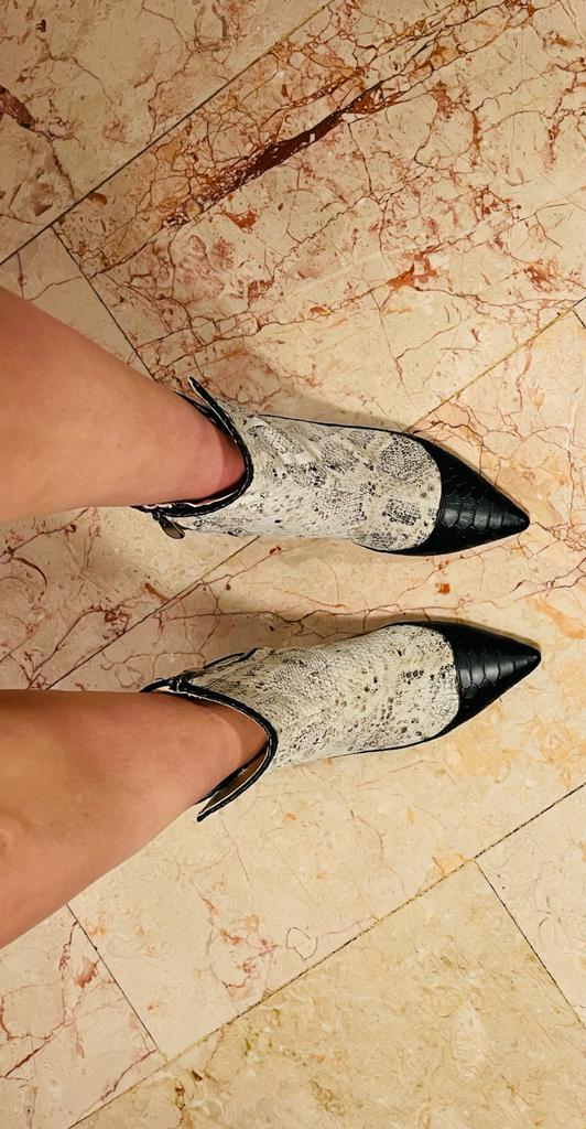 CHLOE MID HEEL ANKLE BOOT