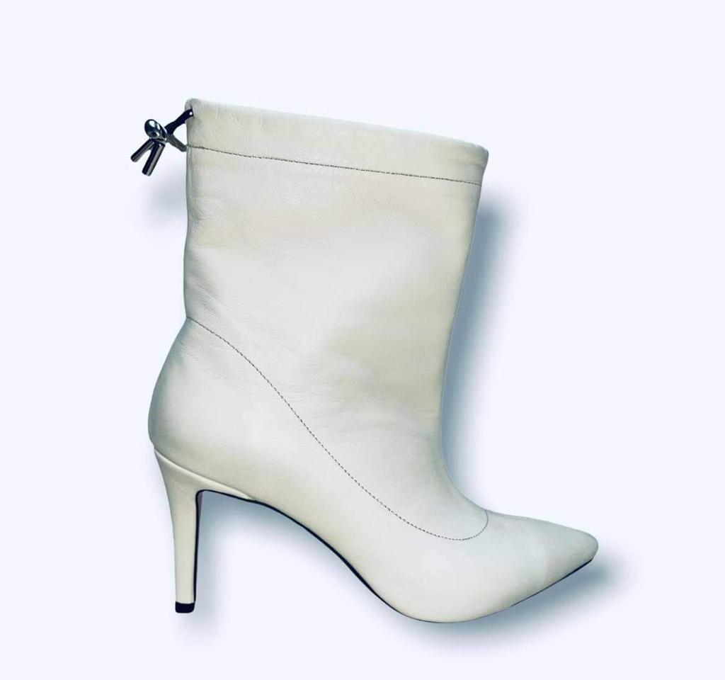 INES MID HEEL ANKLE BOOT